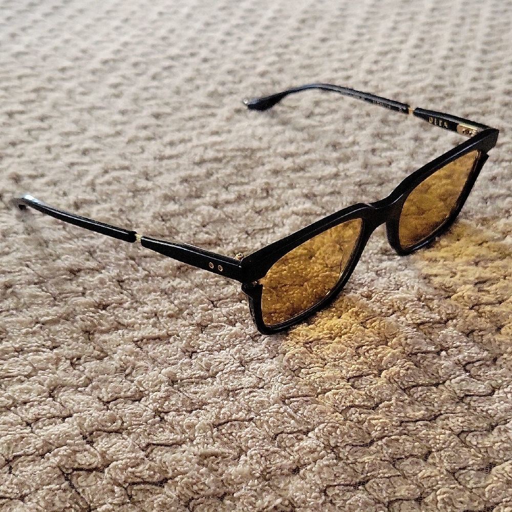 DITA Avec Sunglasses Black/Gold Amber Lens – Excellent Condition